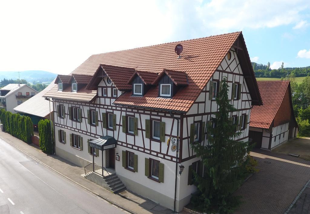 Landgasthof Sternen 호텔 데겐하우제르탈 외부 사진